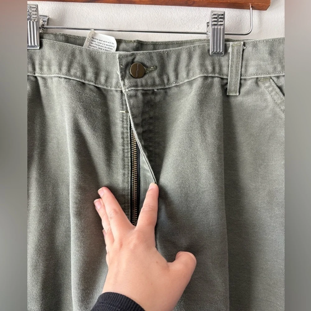 Men's Carhartt Dungaree Fit green color‎ cargo pants  size 40x32